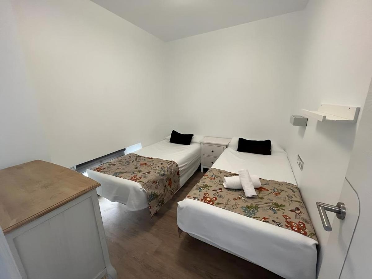 Apartamentos Living Sevilla Centro Maestranza ภายนอก รูปภาพ
