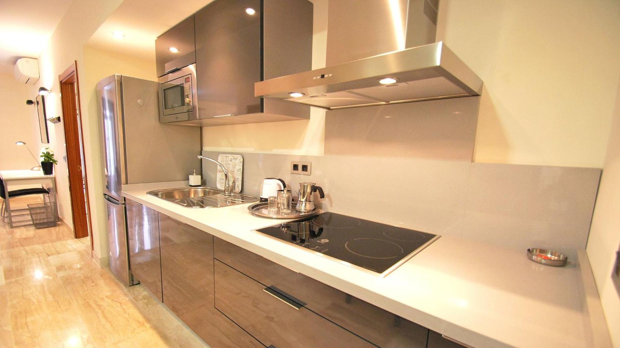 Apartamentos Living Sevilla Centro Maestranza ภายนอก รูปภาพ